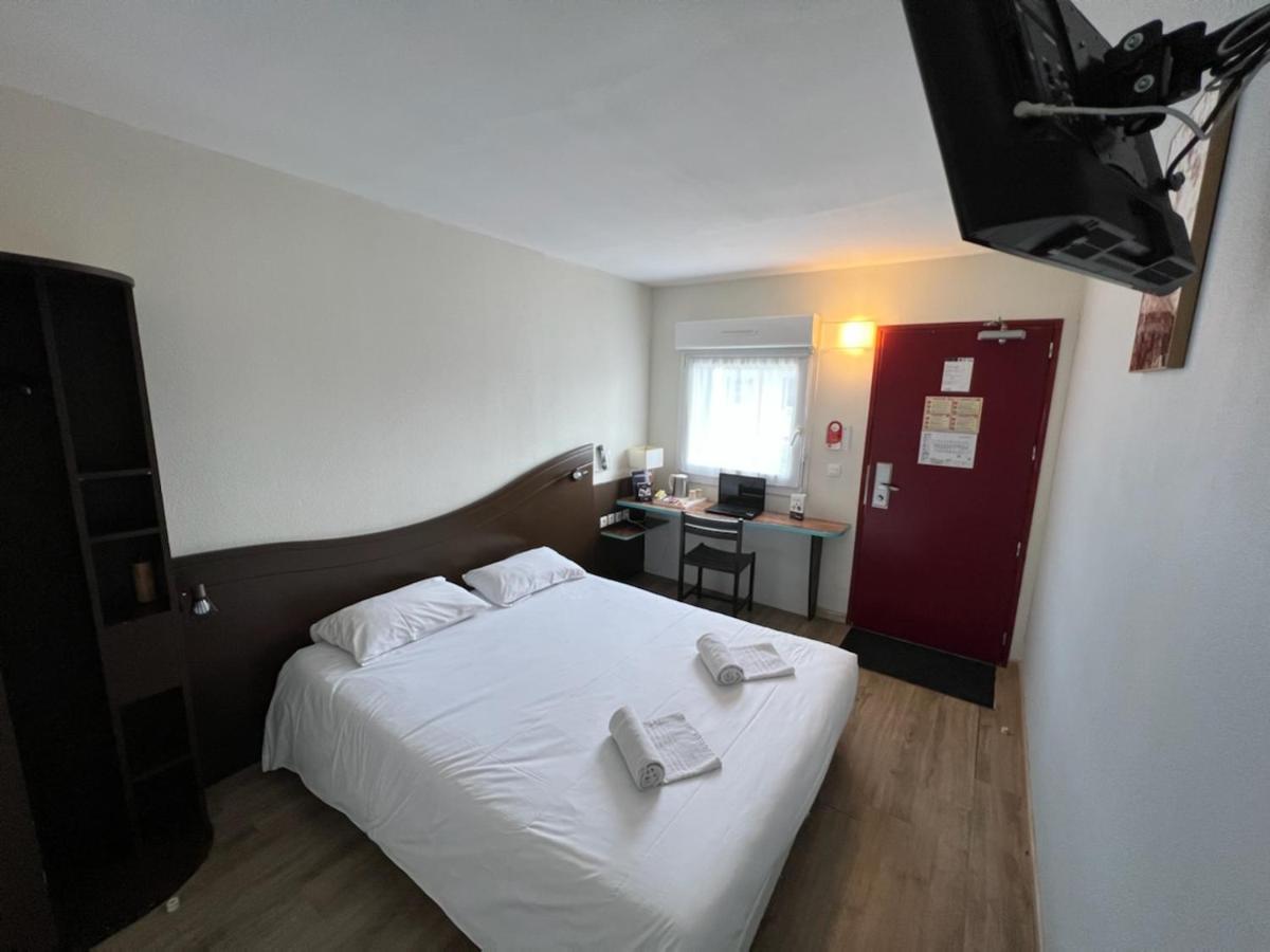 Contact Hotel Fontenay Le Comte Exterior foto